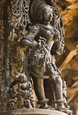 Kalawitan!  A 12th Century Sculpture Bursting with Spiritual Power and Intricate Details!